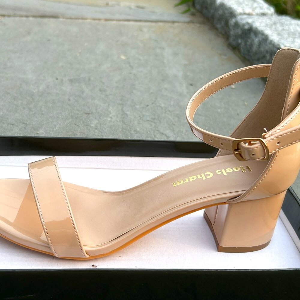 HeelsCharm Size 7 Nude Women's Strappy Chunky Block Low Heeled Sandals